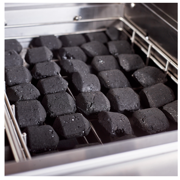 Outback Signature II 6 Burner Hybrid gas barbecue